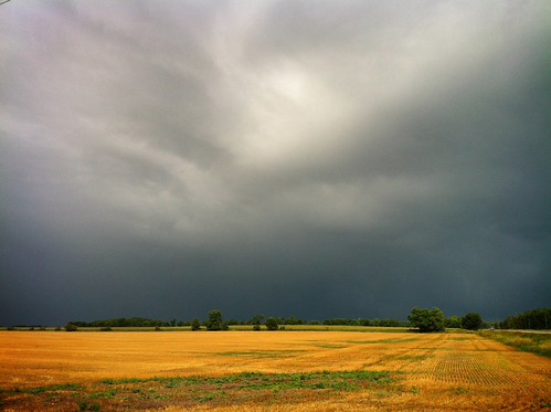 photo by CanLaddie, storm over Orangeville