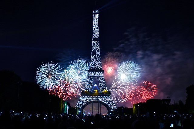 Paris fireworks bastille day  La Fête Nationale