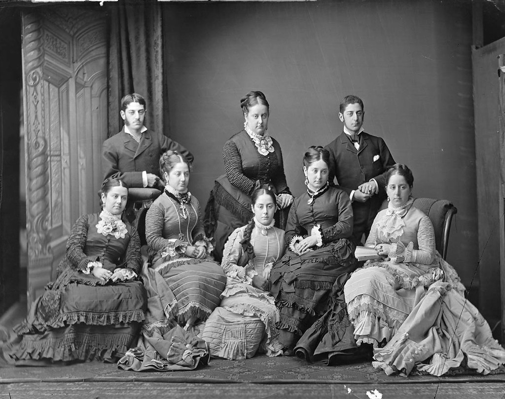 Harris family, Sydney, ca. 1877 / photographer Freeman &Co.