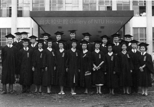 化學系畢業生，1960