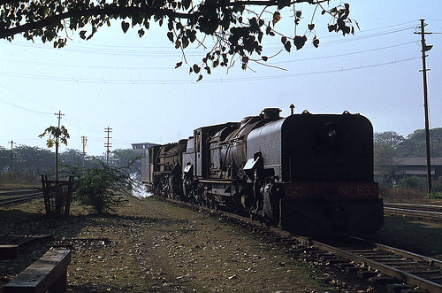 transport train transportation trainspotting rail railway railroad locomotive engine steam asia burma myanmar thazijunction garratt beyerpeacock gc metregauge 282282 articulated
