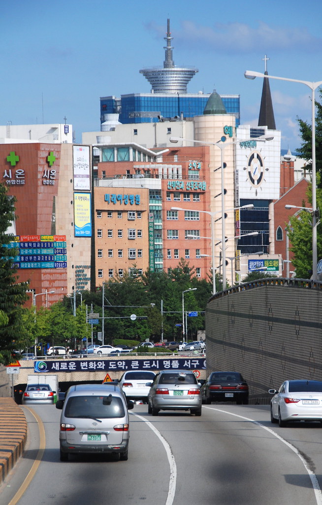 Cars traveling into Daejeon, South Korea