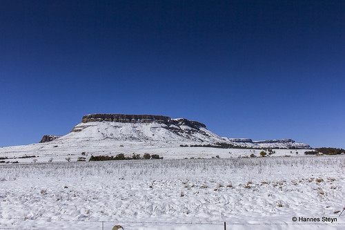 africa mountain snow nature canon southafrica landscapes scenery freestate harrismith 550d hannessteyn canonefs18200mmf3556is canon550d eosrebelt2i