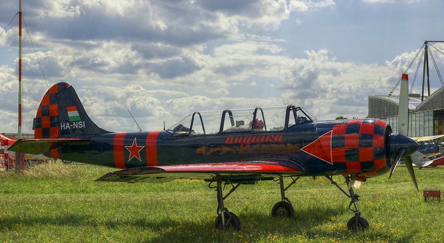 Yakovlev Yak-52 (HA-NSI)