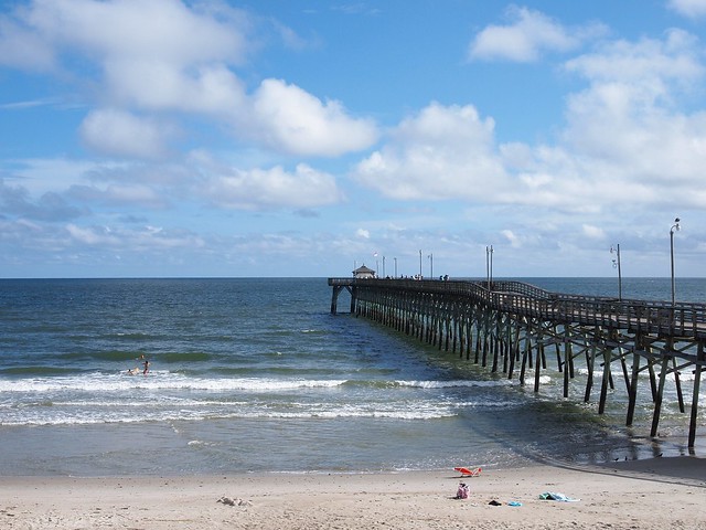 Oak Island pier (South Carolina, USA 2012)