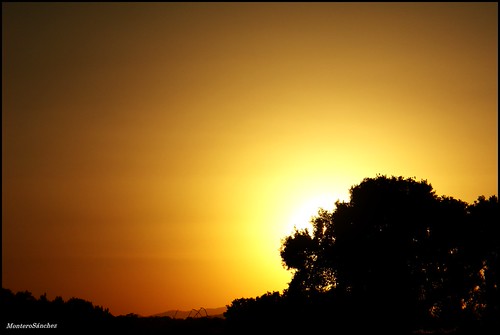 Atardecer de la Dehesa extremeña by MonteroSánchez,                                atardecer cáceres dehesa extremadura santibáñez santibáñezelbajo