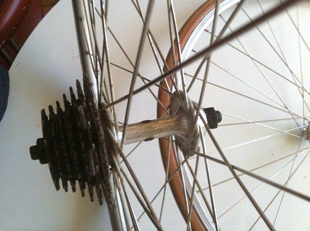 campagnolo record wheel