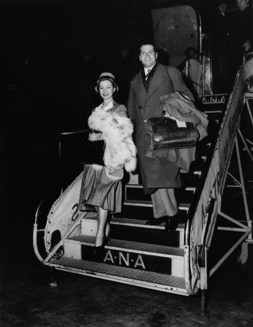 Sir Laurence and Lady Olivier disembarking from the plane at Archerfield aerodrome June 1948