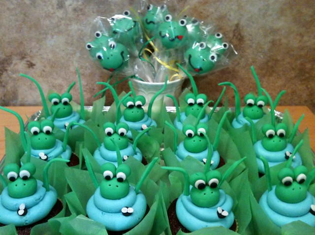 Froggies in the pond cupcakes and cake pops