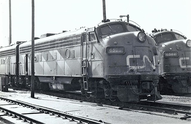CNR 6525 and 6542