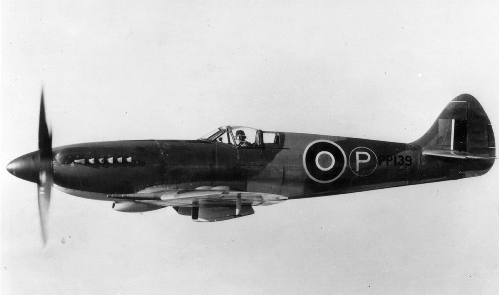 Supermarine Spitfire Mk.21, PP139