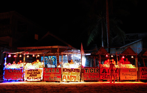travel light party tourism beach night dark asian thailand island bucket nikon asia southeastasia nightshot tourist insel alcohol thai tropical sell kohphangan trade tropics d40