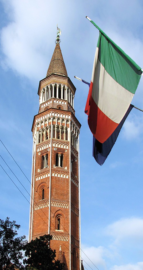 Milano - Campanile della chiesa di San Gottardo in Corte