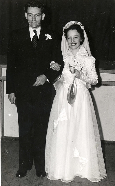 1940s wedding couple