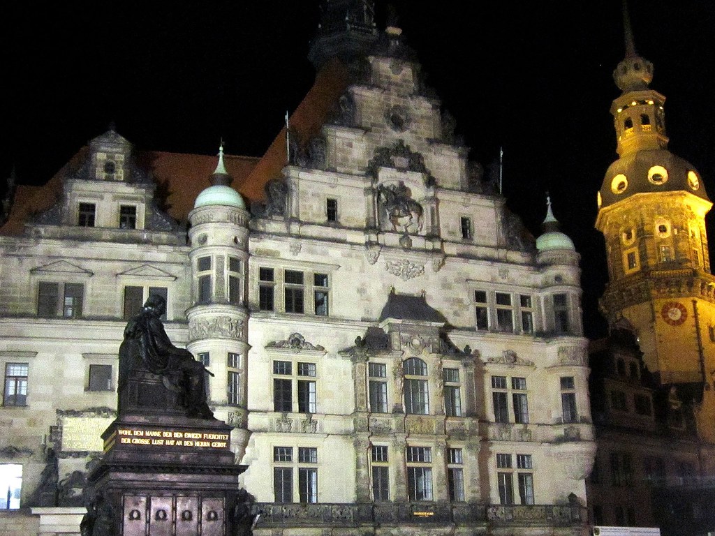 Dresden, Schloßplatz