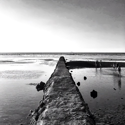 cameraphone travel blackandwhite white seascape black beach nature monochrome square landscape mono blackwhite squareformat bnw waterscape mobilography blackandwhitelandscape mobilephotography iphonegraphy phonegraphy iphoneography iphoneographer instagramapp uploaded:by=instagram iphone4s iphone4sonly