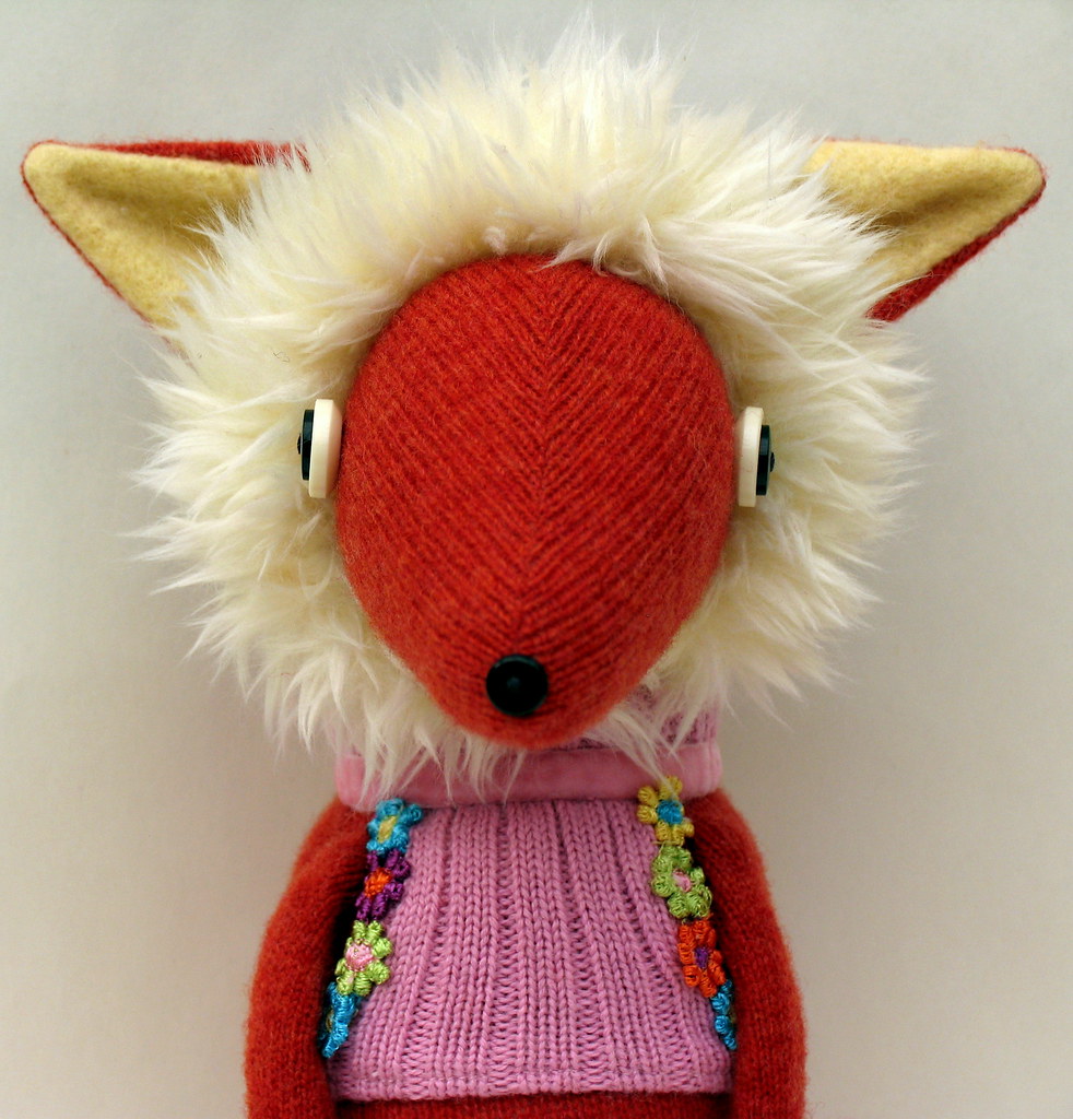 IMG_7501 | Foxy Lady - woollen plush fox in pink woollen bik… | Flickr