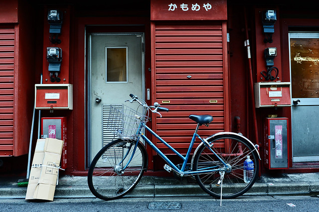 The Lone Bicycle | Asakusa | Tokyo Japan