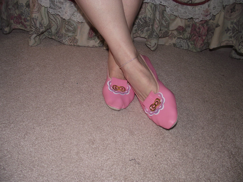 slippers III 162 | Vintage pinks! | slipper2006 | Flickr