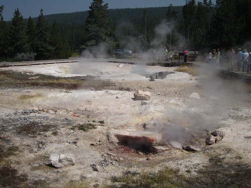 Fumaroles, Fountain Paint Pots Basin, Yellowstone | by IcyNudibranch