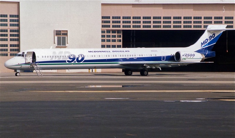 N901DC MD-90 Prototype