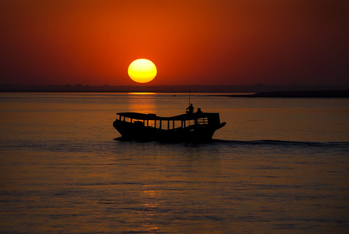 sunset red sun water silhouette river boat myanmar reflexion mandalay bagan ayarwaddy