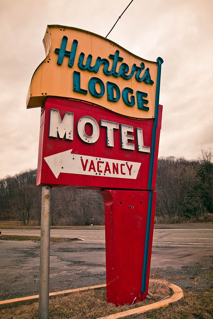 Hunter's Lodge Motel - Delaware, NJ.