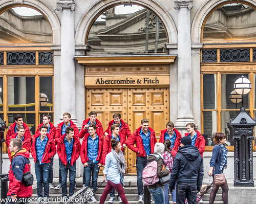 abercrombie and fitch ireland store