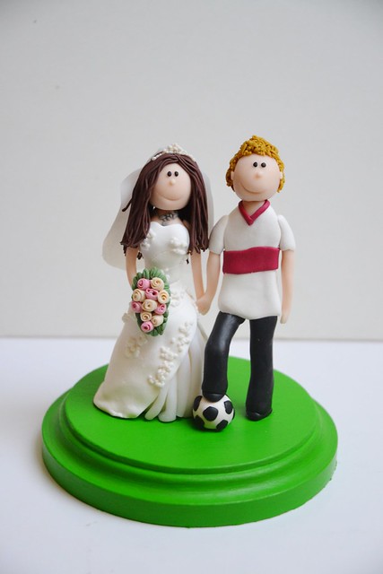 Dekorative Figur für die Hochzeitstorte – Brautpaar Fußball