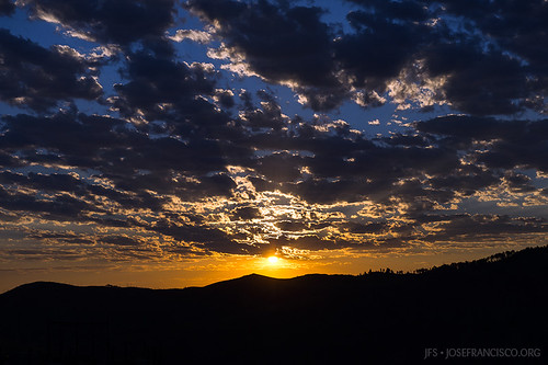 blue sunset orange usa cloud silhouette azul clouds southdakota atardecer us nikon cielo nubes silueta nikkor lead ocaso nube anaranjado puestadelsol goldmine d4 minadeoro homestakegoldmine 2470mmf28g 201208298461