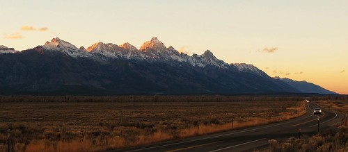 road park travel autumn light sunset vacation usa mountain mountains fall colors canon landscape glow united grand powershot hwy national states wyoming teton tetons 89 g11 snapseed