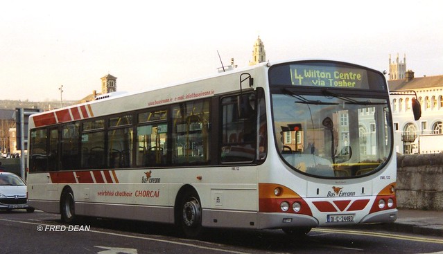 Bus Éireann VWL 122 (01-C-24483).