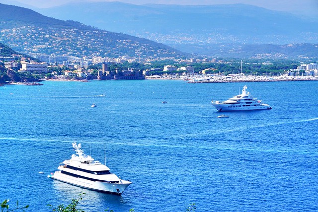 Blick über die Bucht nach Mandelieu-la-Napoule (Cote Azur) 🇫🇷