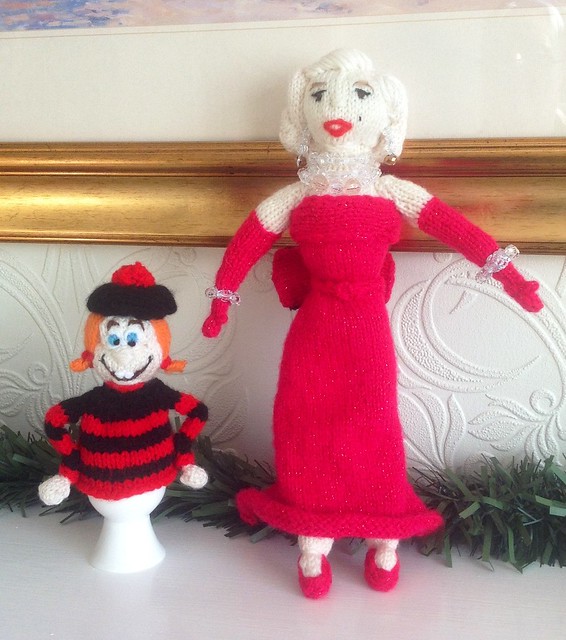 Who's a #minx? #minne #marilynmonroe #knitteddoll my #copyright photo and knitted designs