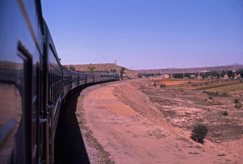 Datong Train Our train near Datong, heading for Nei Mongol and then Mon… | Flickr