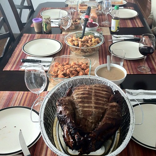 #kvpinmybelly : #Thanksgiving feast w/ smoked turkey & @markp93 @CateCauguiran