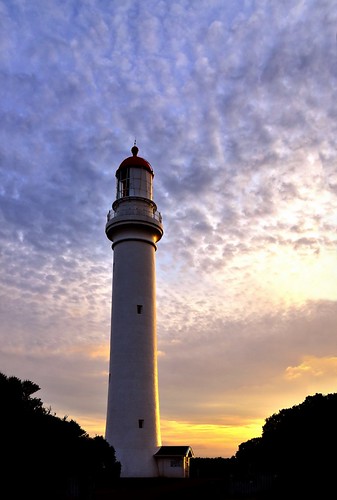 light sunset sky cloud lighthouse clouds nikon skies australia victoria vic 1891 lateafternoonlight aireysinlet splitpoint splitpointlighthouse stunningskies d5100 nikond5100 phunnyfotos