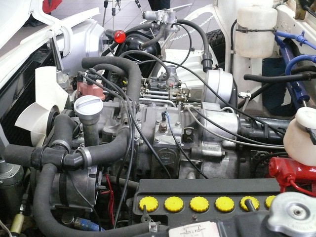 NSU Ro 80 white engine
