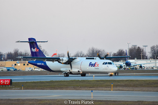 FedEx –  ATR 72-212 N802FX @ Buffalo Niagara
