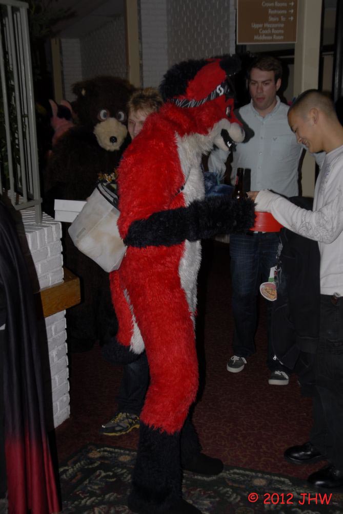 2012-10-26_17-38-44_JHW0022b | FurFright 2012. Also became k… | Flickr
