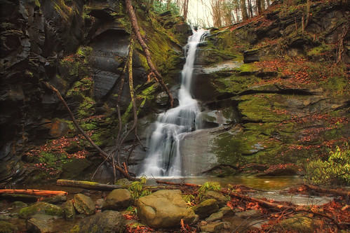 winter creek waterfall moss rocks stream hiking pennsylvania falls creativecommons ravine delawarewatergapnationalrecreationarea northamptoncounty slatefordfalls slatefordcreek