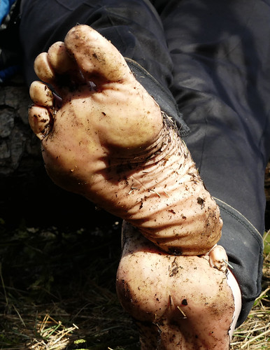 Barefoot relaxing | by Barefoot Adventurer