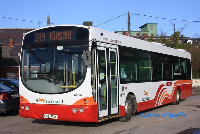 Bus Eireann VWL135 (02C23706).