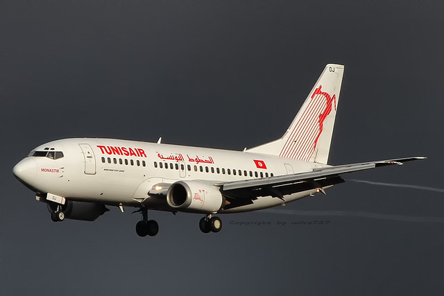 Tunisair Boeing 737-500 at DUS (TS-IOJ)