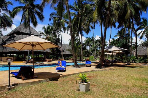 praia beach tanzania hotel zanzibar bluebay nov2012