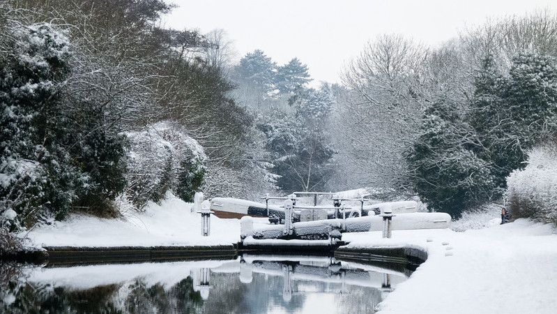 Wightwick Mill Lock, snow