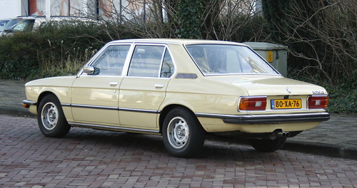 BMW 528i Automatic | by timvanessen