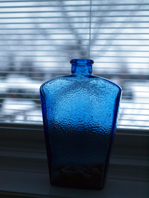 blu glass in blue light (3)