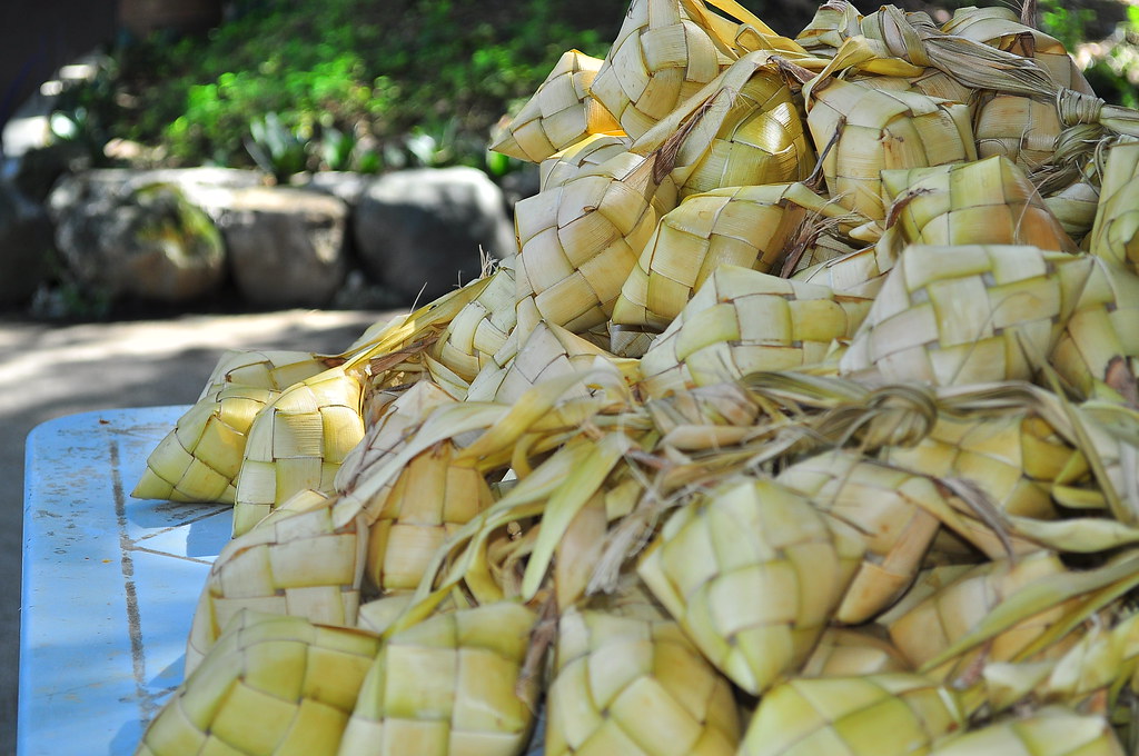 Hanged Rice HANGING RICE | When you come to Cebu, you will see this kind… | Flickr