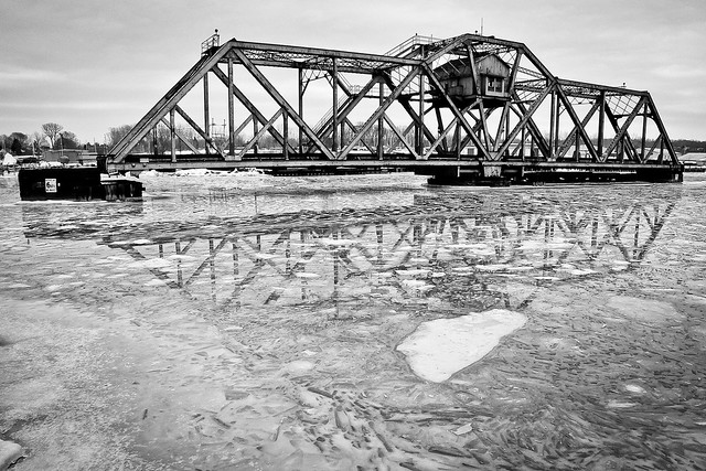 Hojack Swing Bridge on Ice